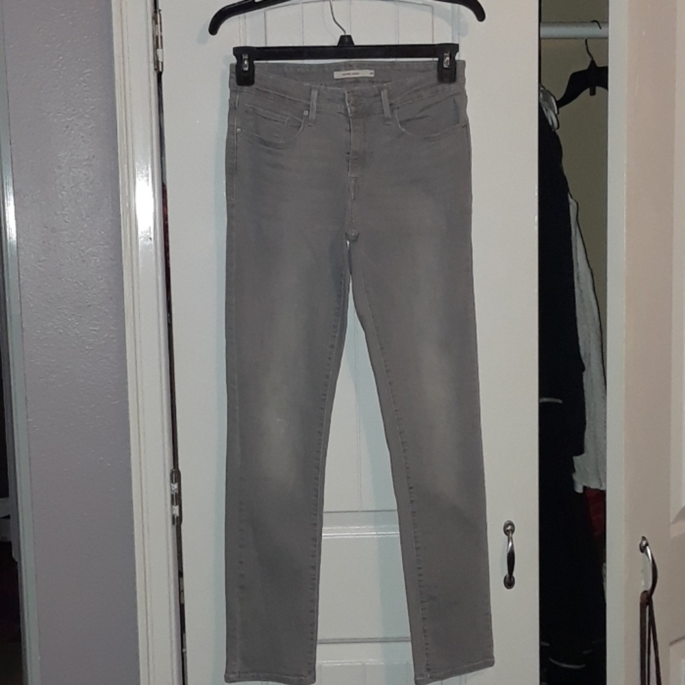 Levis Mid Rise Skinny Jeans